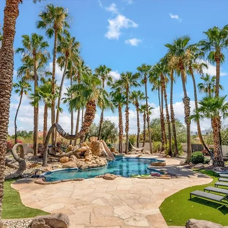 Resort Style Estate, 2 Houses, Putt-Putt Course, B-Ball Court, Heated Pool